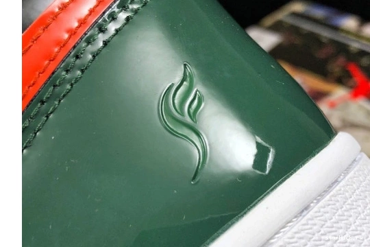 038 Air x Retro 1 AV3905 High OG 'Art AV3905 038  Jordan SoleFly Friends and Family Basel' 0210